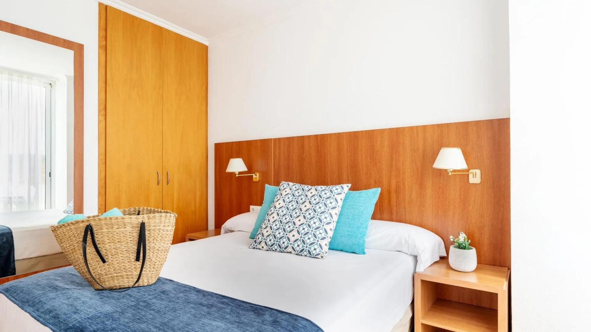 Aparthotel Ona Паламос