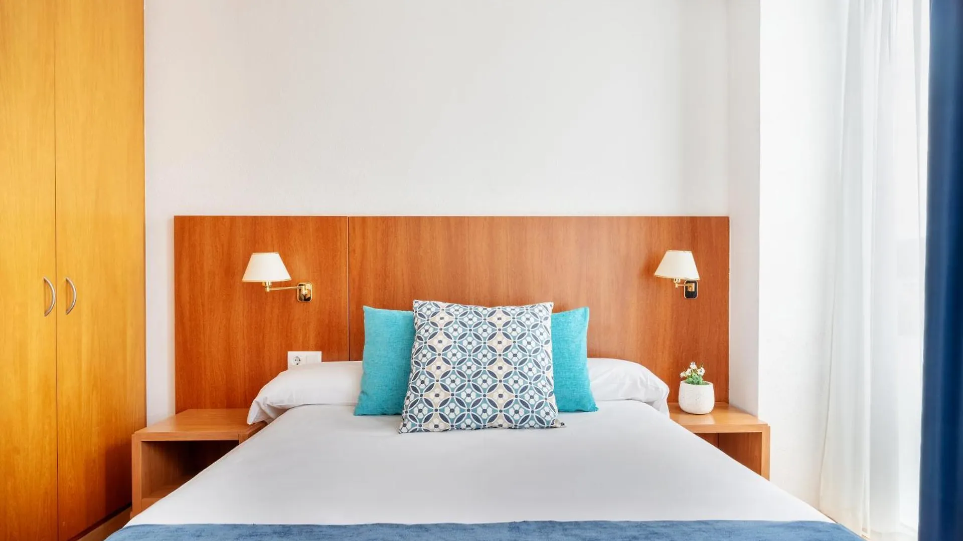 Aparthotel Ona Паламос